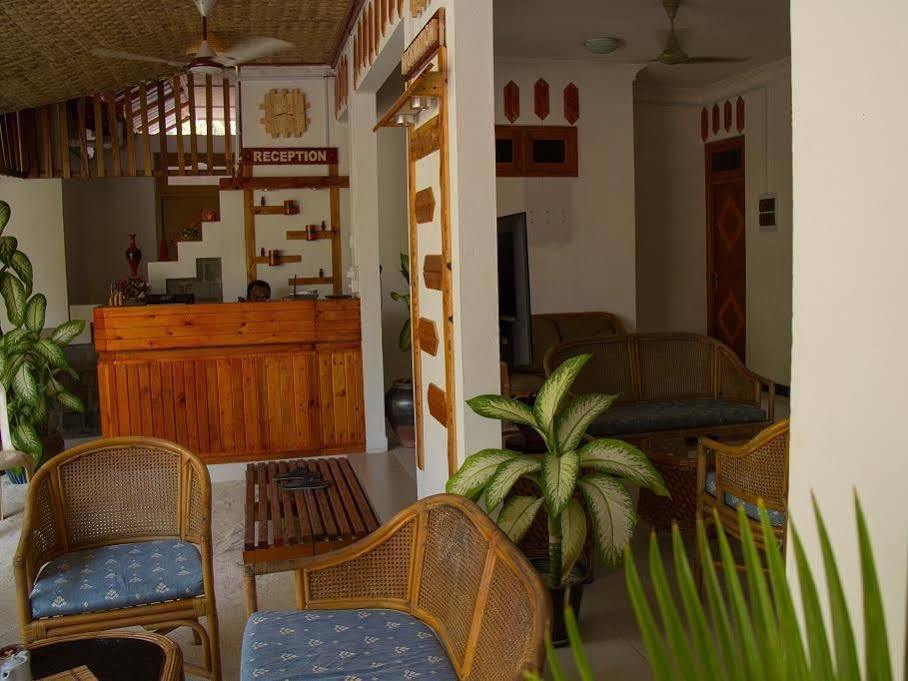 Alvi Star Inn Тхулхаадхоо Екстер'єр фото